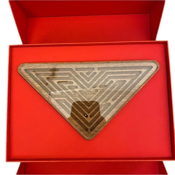 Prada Year of Dragon Wooden Maze Game with Scrolls NIB - Picture 3 of 11